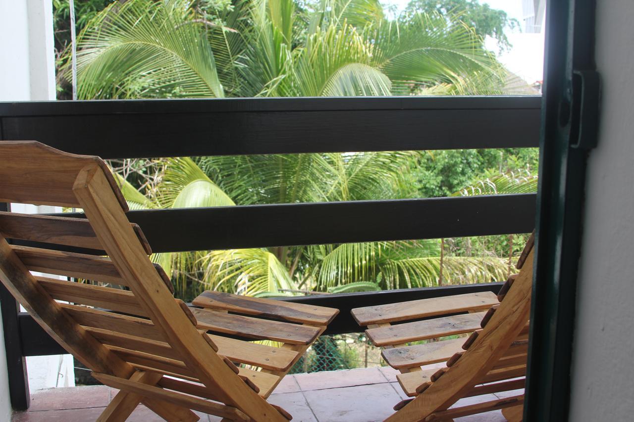Hotel Mayflower Puerto Escondido (Oaxaca) Bagian luar foto