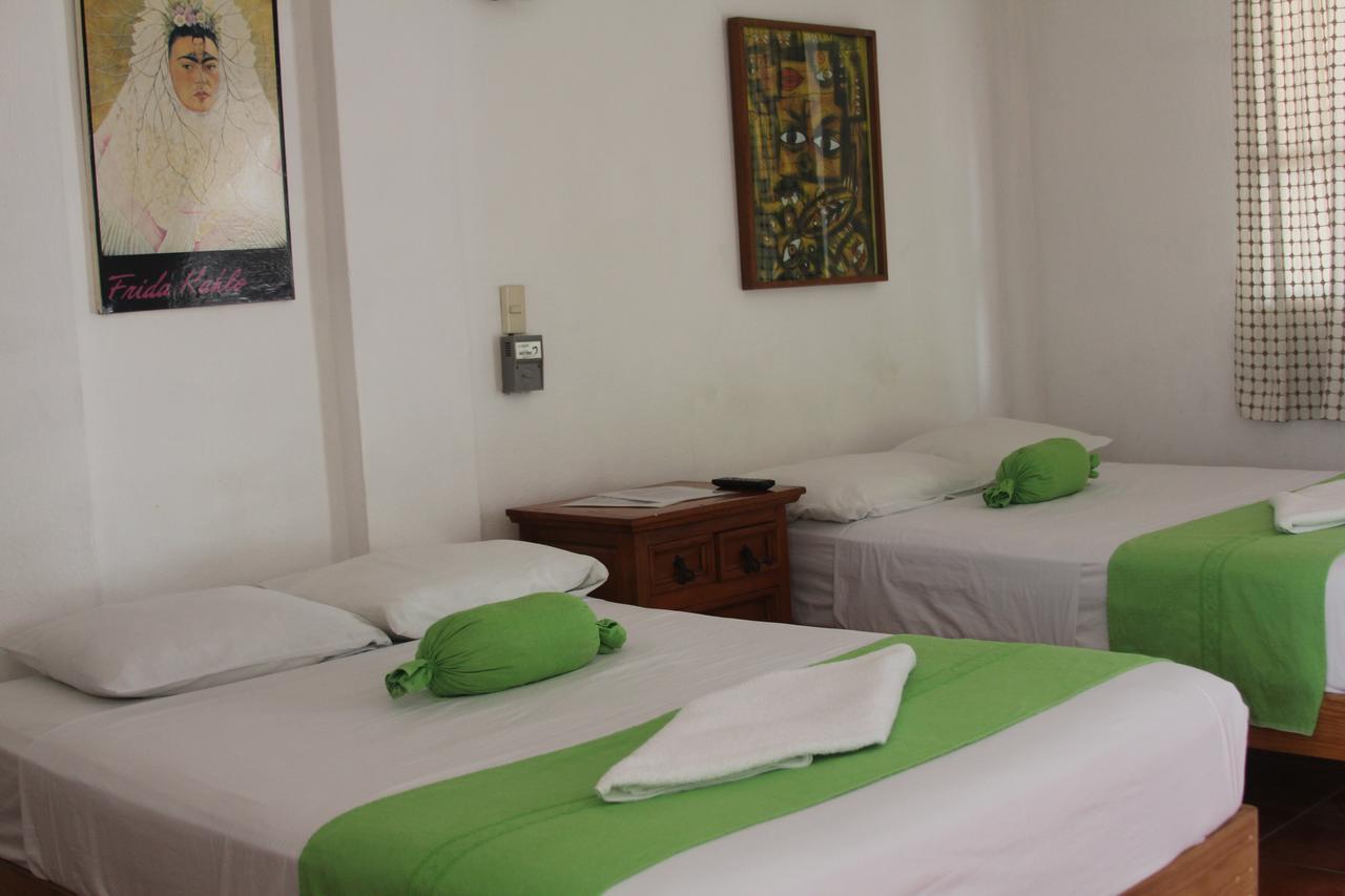 Hotel Mayflower Puerto Escondido (Oaxaca) Bagian luar foto